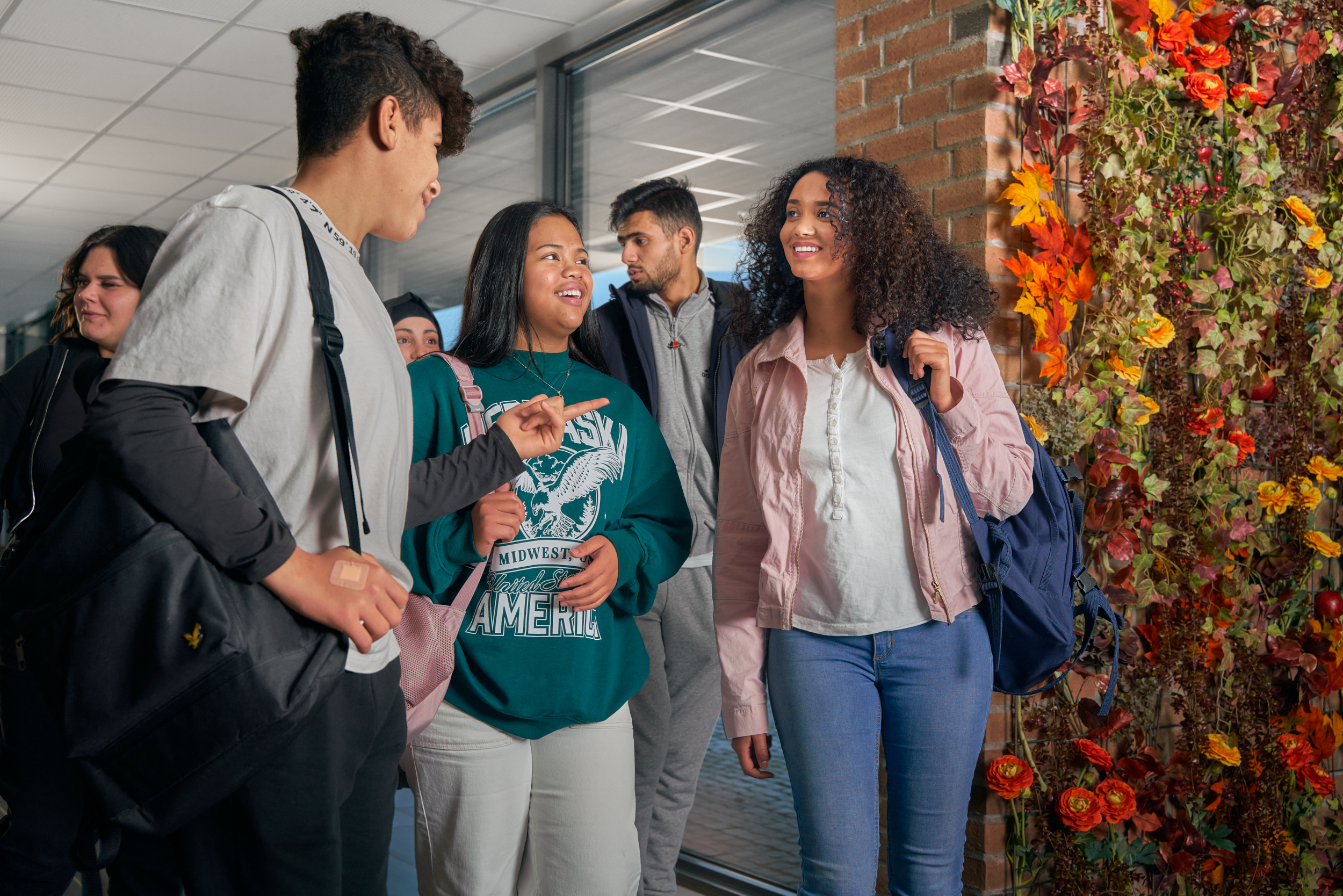 Kombielever som snakker sammen